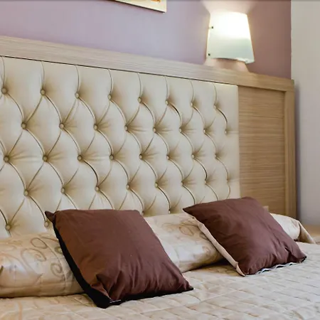 Lebron Hotel Parigi