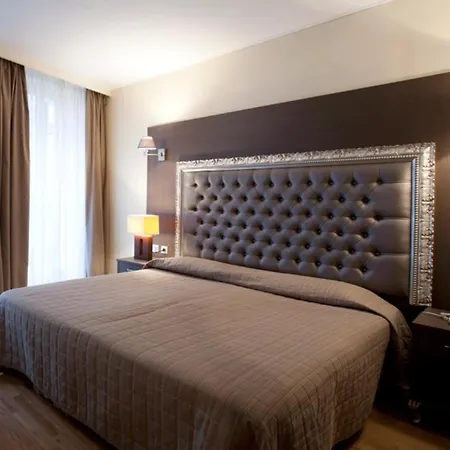 Hotel Lebron Parigi