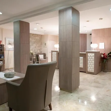 Hotel Lebron