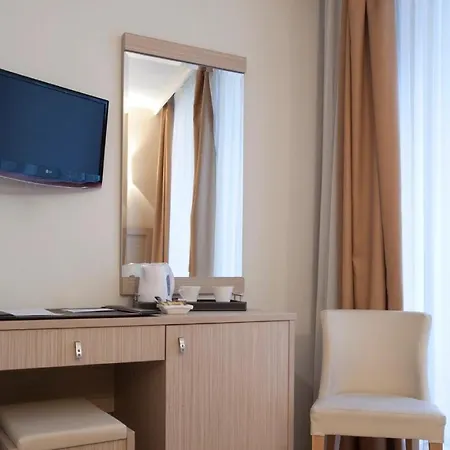 Lebron Hotel Paris