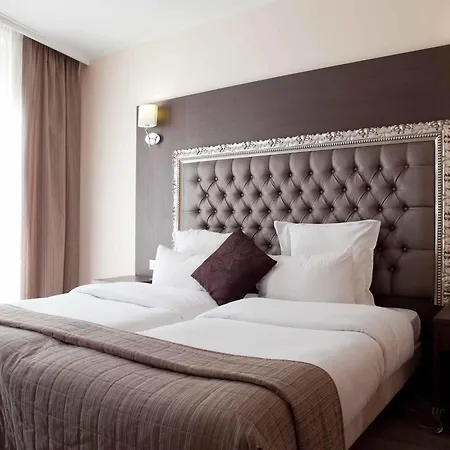 Hotel Lebron 3*